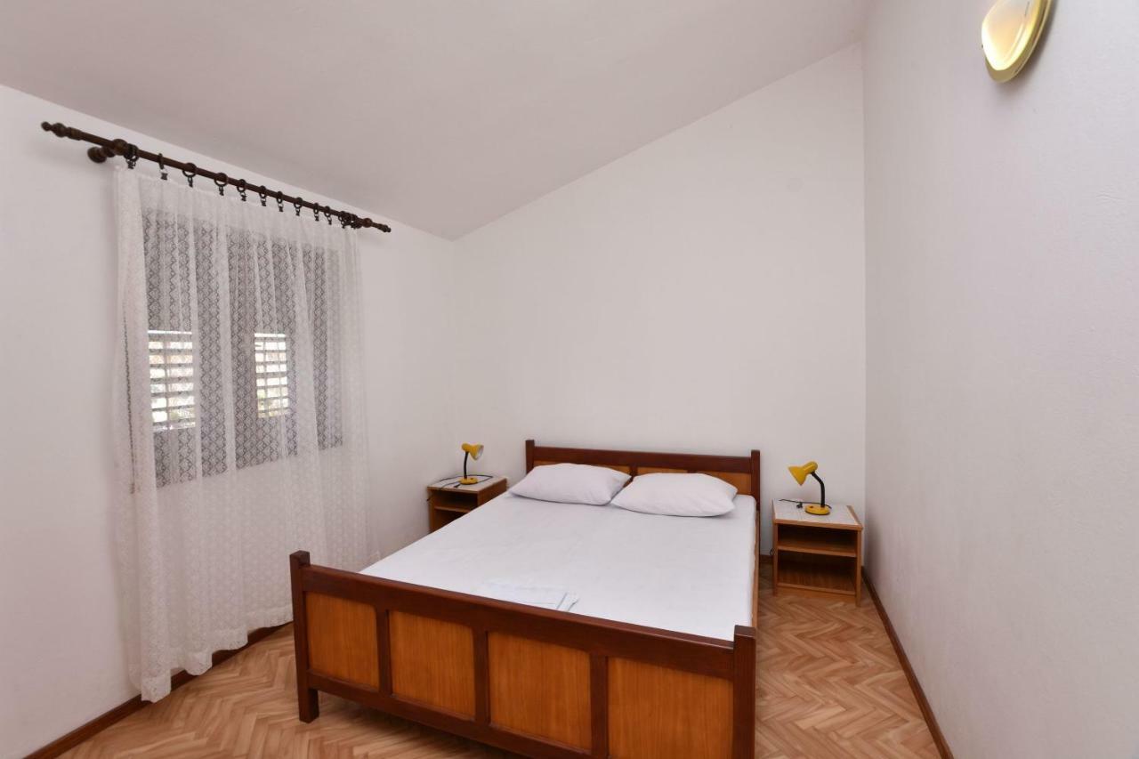 Apartment Damir Primošten Buitenkant foto