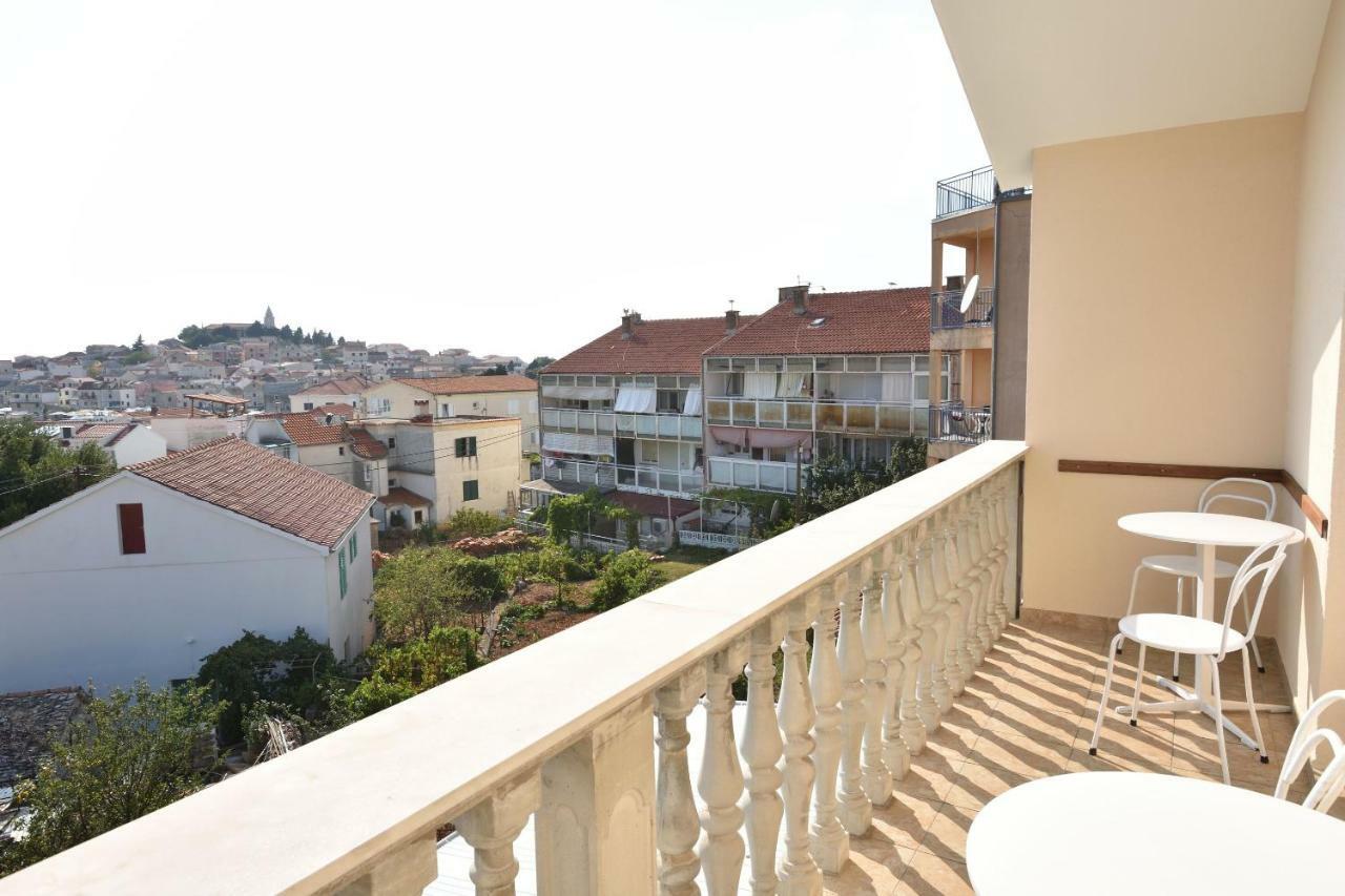 Apartment Damir Primošten Buitenkant foto