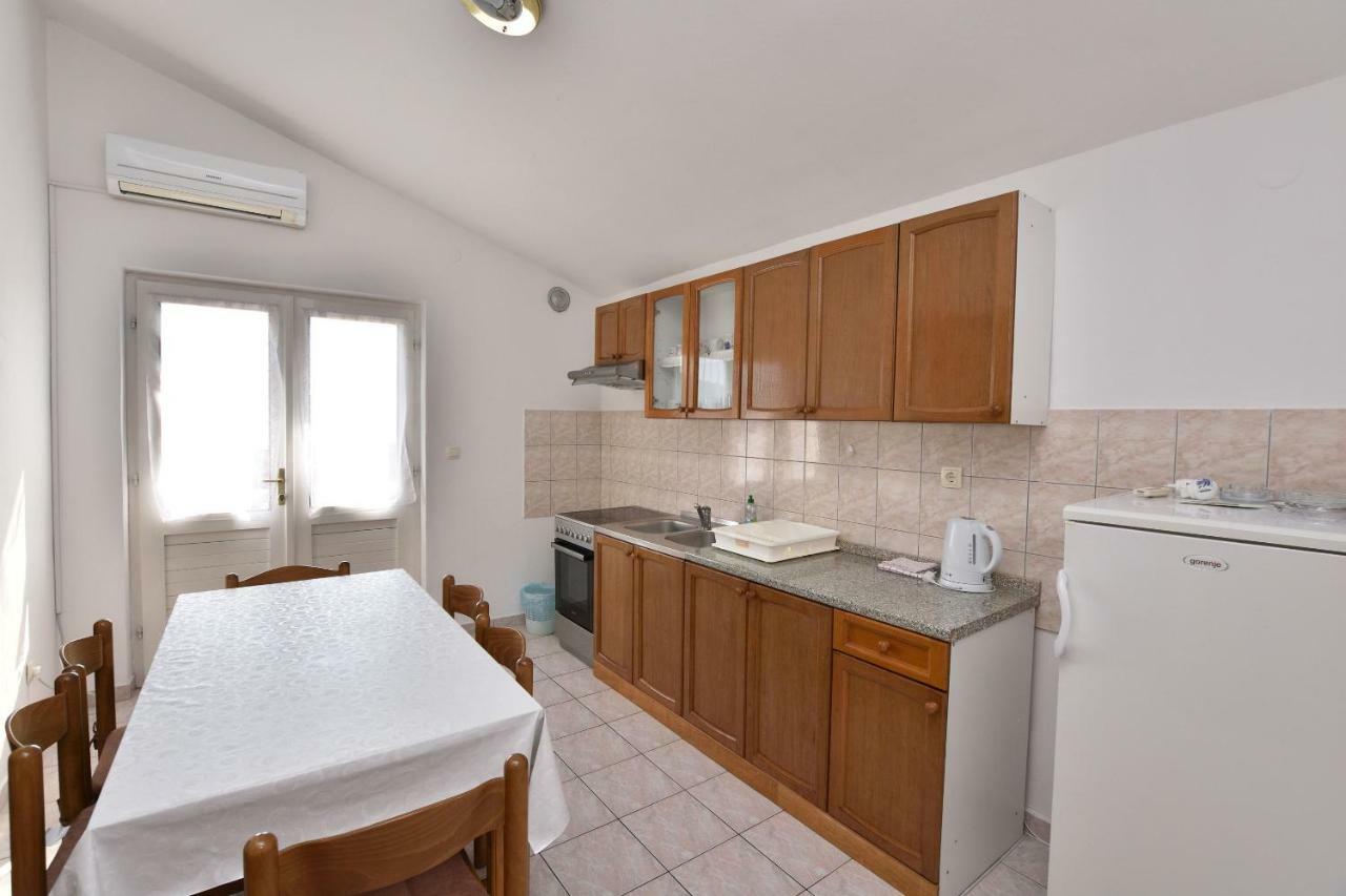 Apartment Damir Primošten Buitenkant foto