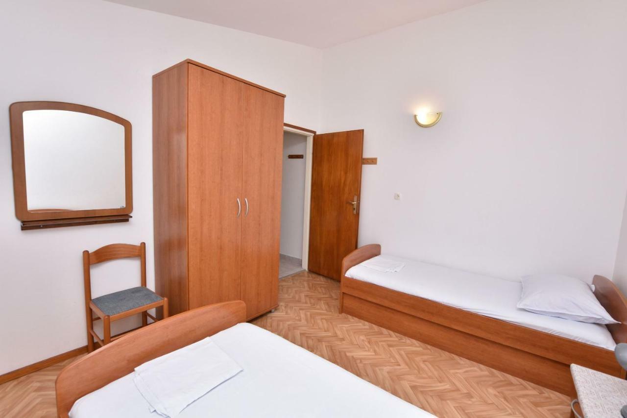 Apartment Damir Primošten Buitenkant foto