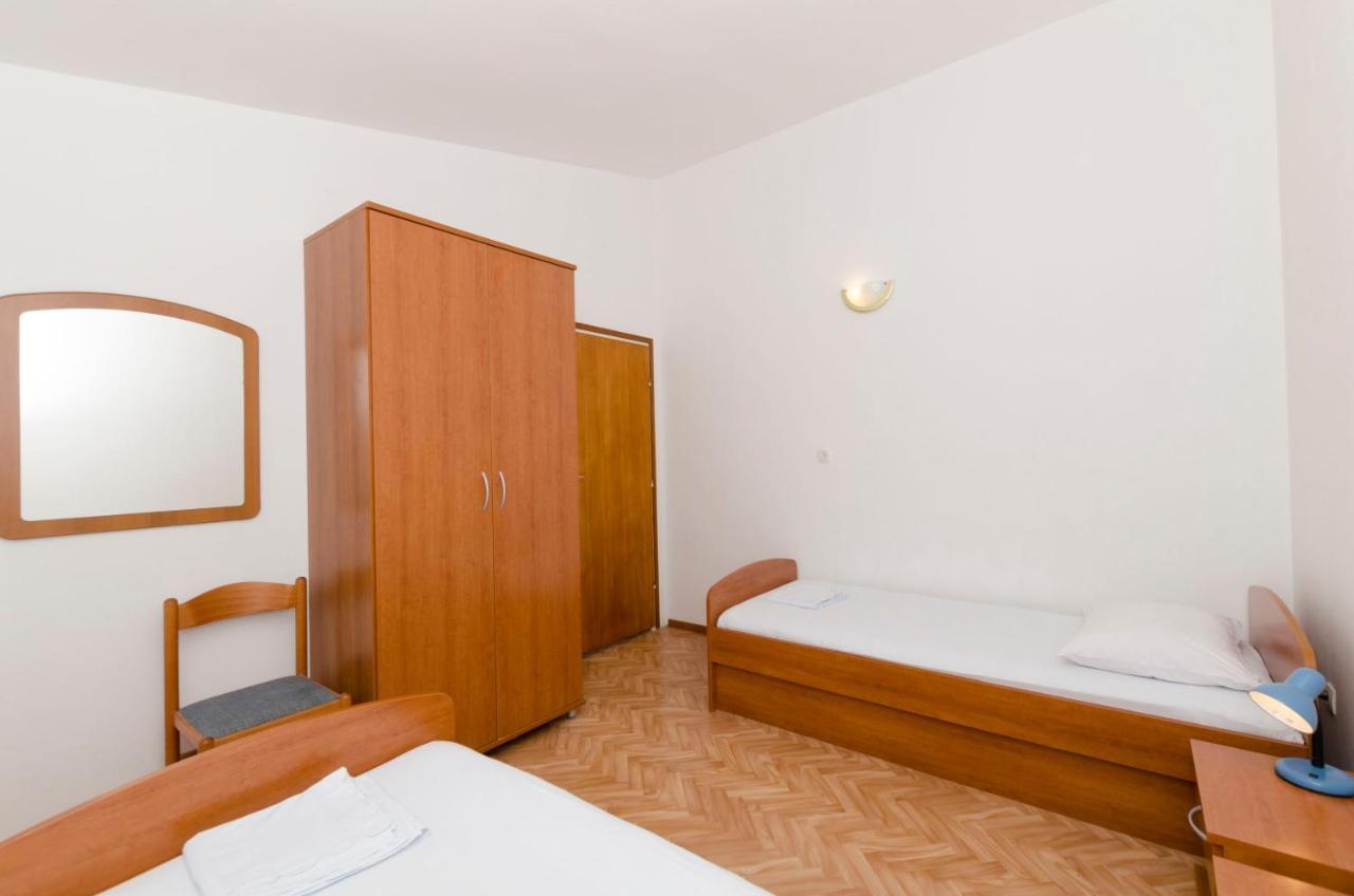 Apartment Damir Primošten Buitenkant foto