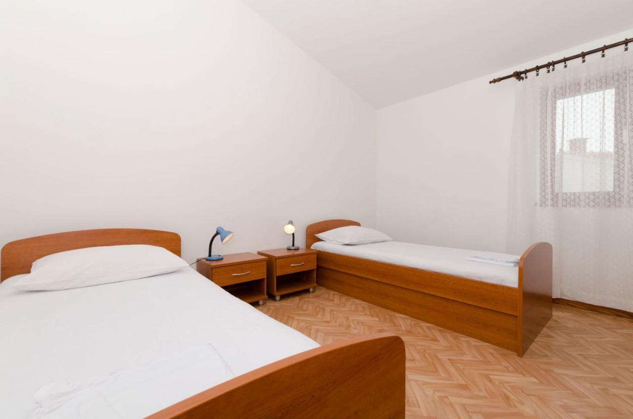 Apartment Damir Primošten Buitenkant foto