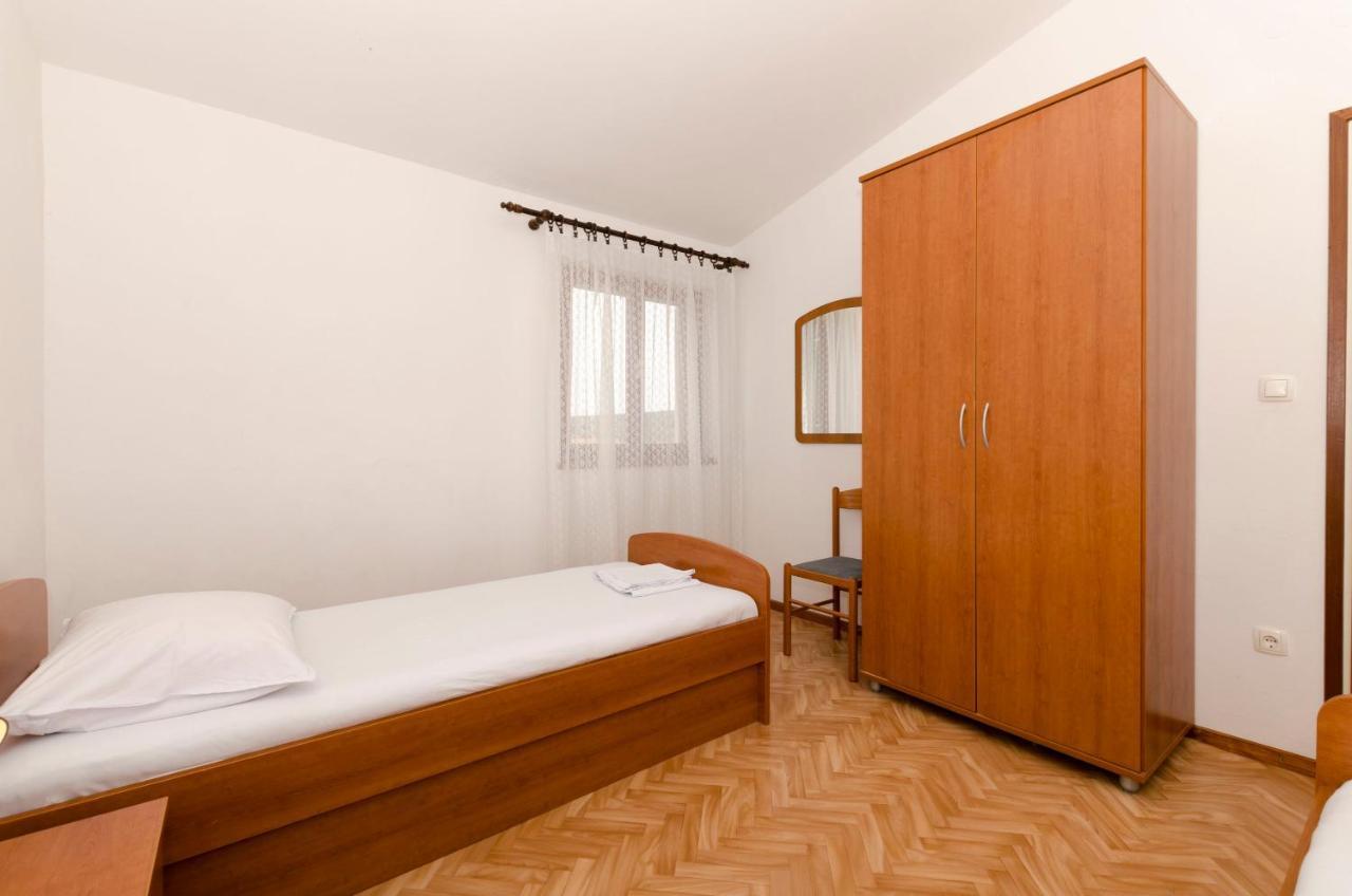 Apartment Damir Primošten Buitenkant foto