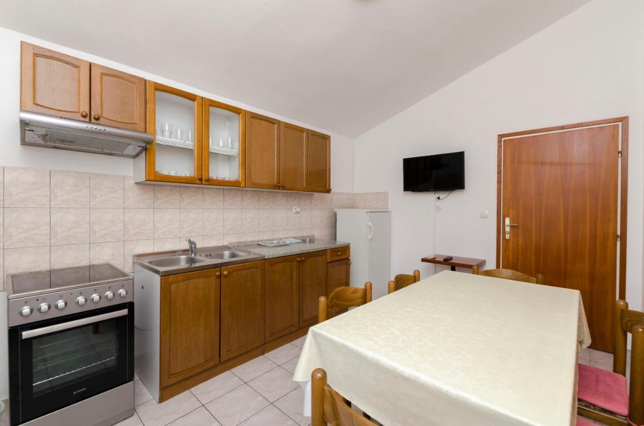 Apartment Damir Primošten Buitenkant foto